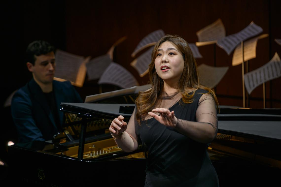 South Korean soprano Gloria Jieun Choi wins the 62nd Viñas Tenor Singing Competition